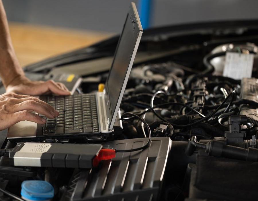 Best Code Reader For Cars (2024 End of Year Wrap Up)